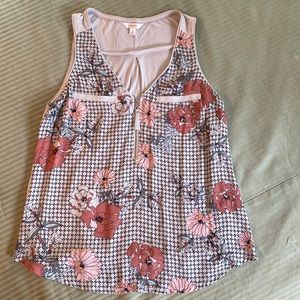 Candies Zipper Front No Sleeve Black Designs With Dusty Pink Floral. Multi Media